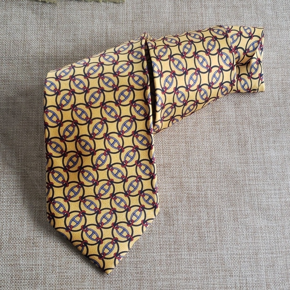 Gucci yellow gold and black silk tie